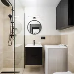 Praga Zgierska Modern By Bookinghost شقة