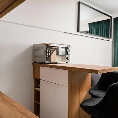 Praga Zgierska Modern By Bookinghost Varšava