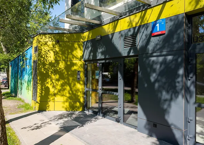 Praga Zgierska Modern By Bookinghost